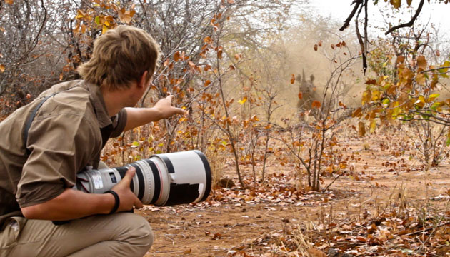 Field Guide and photographer James Suter comes across a rhino in a mopane forest